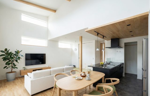 加賀市梶井町「木の表情を愉しむくらし タイムレスなデザインの住まい」新築完成見学会開催